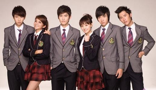 抖音我要的坚强不是谁的肩膀是什么歌