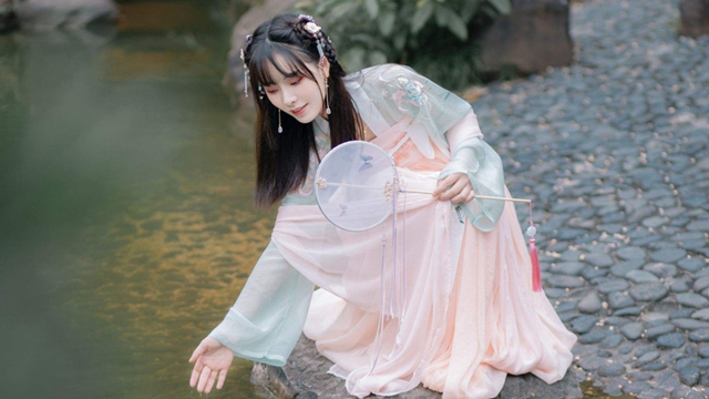 抖音我幻想有一天有个女孩会出现是什么歌