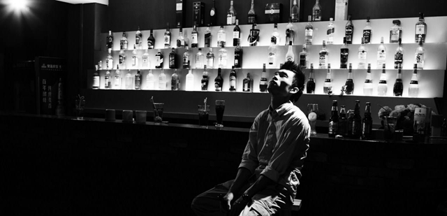 抖音已模糊的镜头拉不回从前是什么歌