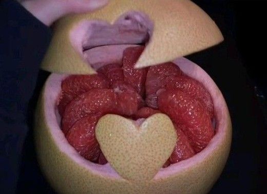 抖音秋天的第一个柚子是什么意思