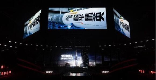 和平精英二周年限定套装怎么获得